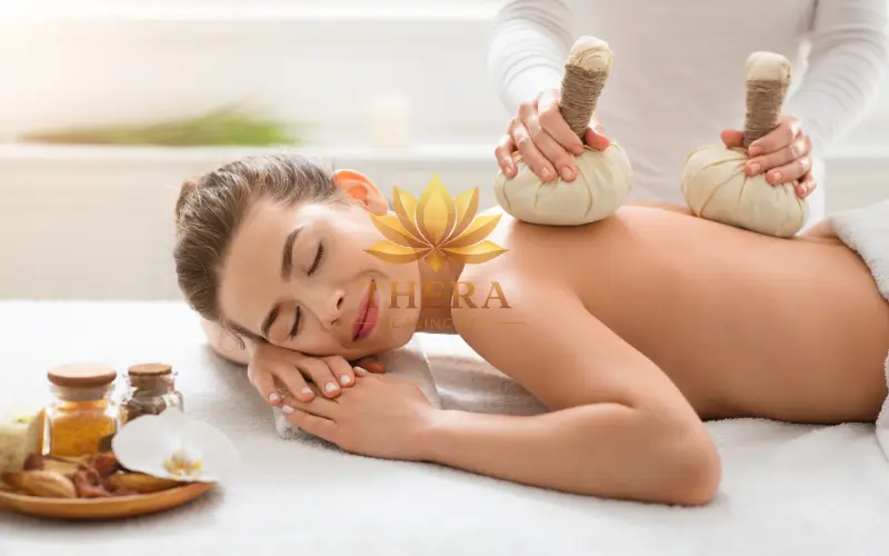 Massage trị liệu tại herbal spa