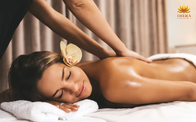 Massage bấm huyệt đà nẵng tại Herbal Spa