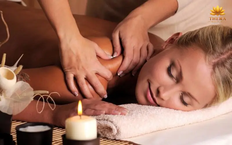 Massage y học cổ truyền giúp giảm đau đầu