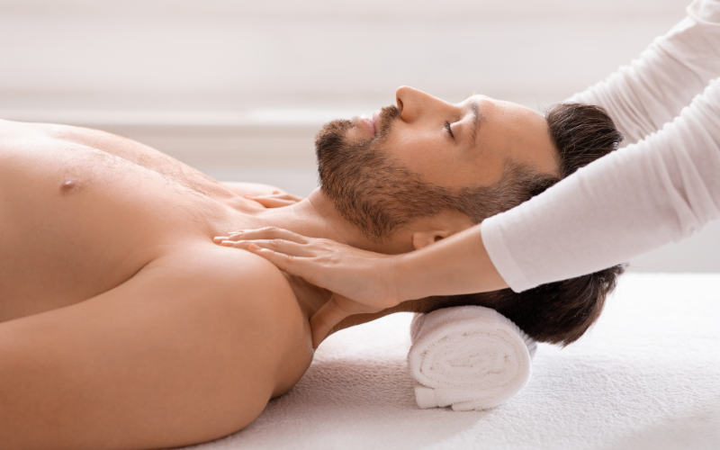 Trường hợp không nên thực hiện massage bấm huyệt