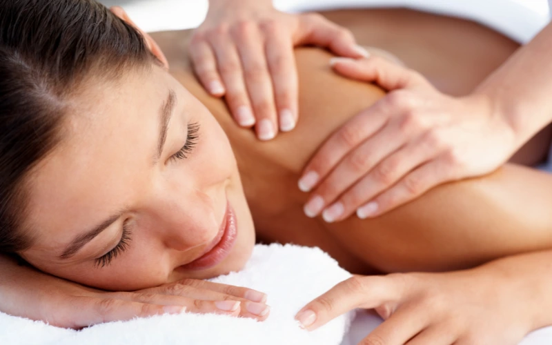 Cơ sở massage bấm huyệt giá rẻ